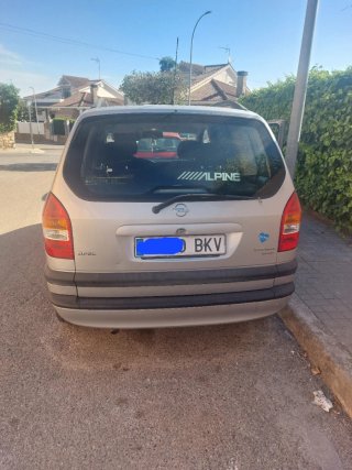 Opel Zafira 2001
