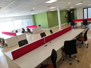 Oficina en alquiler en Atarfe
