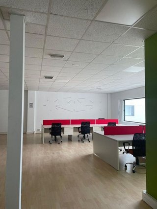 Oficina en alquiler en Atarfe