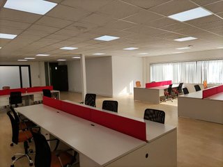 Oficina en alquiler en Atarfe