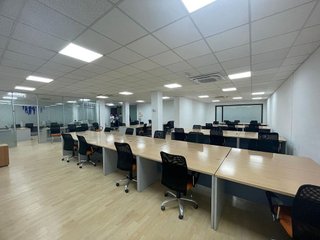 Oficina en alquiler en Atarfe