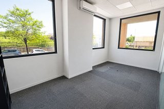 Local comercial en venta en El Puerto en Coslada