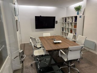 Local comercial en alquiler en Arapiles en Madrid