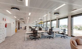 Oficina en alquiler en Sanchinarro en Madrid