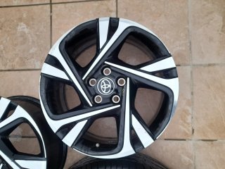 Llantas Toyota