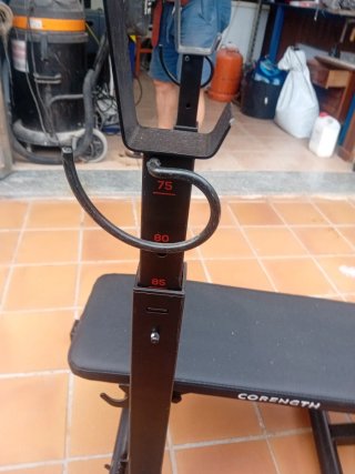 Banco de pesas plegable y ajustable
