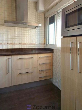 Piso en alquiler en Tres Huertas - El Torrejón - El Cerezo en Sevilla