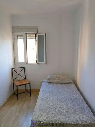 Piso en alquiler en Tres Huertas - El Torrejón - El Cerezo en Sevilla