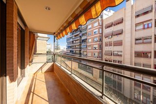 Piso en venta en San Antón en Alicante