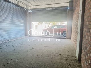 Local comercial en venta en Casagemes - Canyadó en Badalona