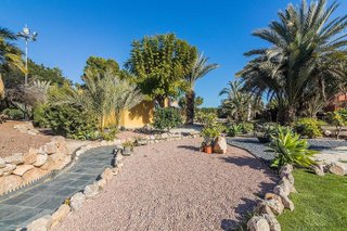 Chalet en venta en Valverde en Elche