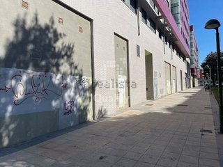 Local comercial en venta en AVE - Villimar en Burgos