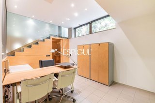 Local comercial en venta en Les Tres Torres en Barcelona
