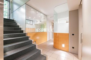 Local comercial en venta en Les Tres Torres en Barcelona