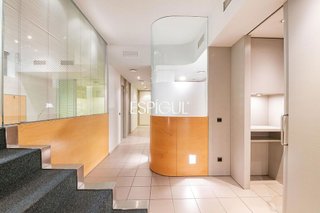 Local comercial en venta en Les Tres Torres en Barcelona