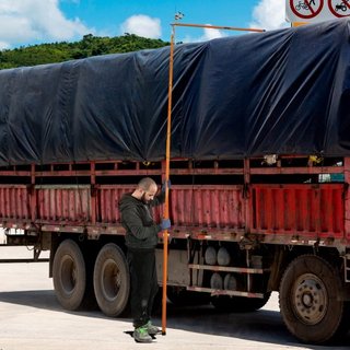 Varilla de Medición de Altura de Carga, Varilla de Altura de Camión de Fibra de Vidrio Resistente de 15' con Poste Ajustable, Varilla de Medición de Altura de Camion Non Conductiva con Borsa di Tra...