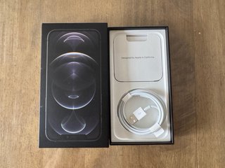 iPhone 12 Pro 256GB Grafito