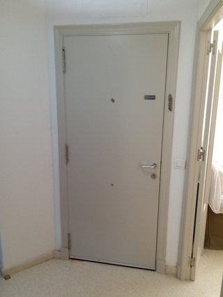 Puerta de entrada casa