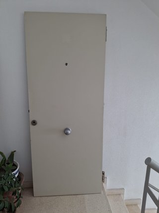 Puerta de entrada casa
