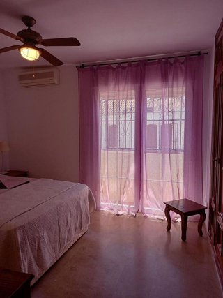 Casa adosada en venta en El Padrón - El Velerín - Voladilla en Estepona