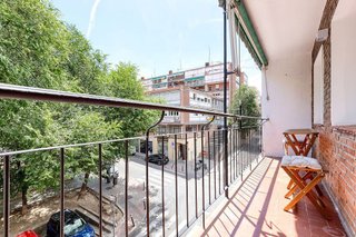 Piso en alquiler en Valdezarza en Madrid