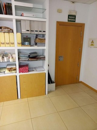 Oficina en venta en Colores - Entreparques en Sevilla