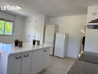Piso en alquiler en El Mayorazgo - El Limonar en Málaga