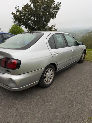 Nissan Primera. 170000km - ITV al día