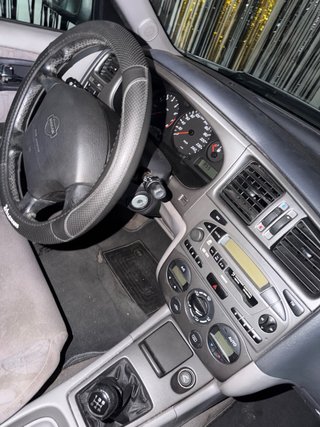 Nissan Primera. 170000km - ITV al día