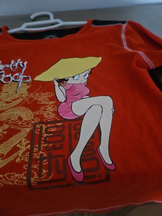 Camiseta Betty Boop Jumping Frog Roja