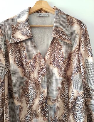 Blusa estampada animal print talla 58 mujer