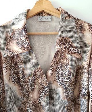 Blusa estampada animal print talla 58 mujer