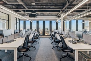 Oficina en alquiler en Les Corts en Barcelona