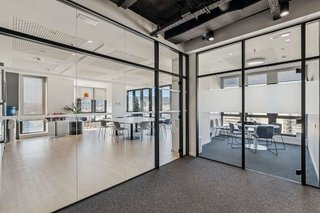 Oficina en alquiler en Les Corts en Barcelona