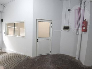 Local comercial en venta en Les Planes en Sant Joan Despí