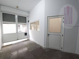 Local comercial en venta en Les Planes en Sant Joan Despí