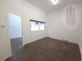 Local comercial en venta en Les Planes en Sant Joan Despí