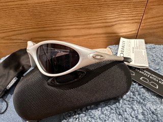 Gafas de sol Oakley plateadas