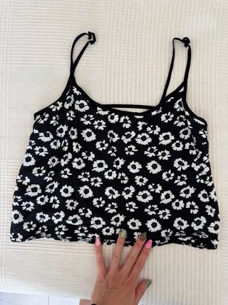 Camiseta tirantes flores margaritas