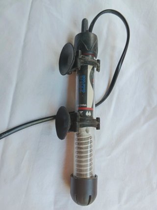 Bomba y termocalentador pecera