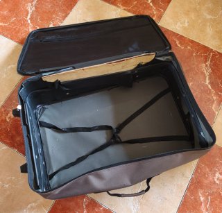 Maleta Privato (ver interior)