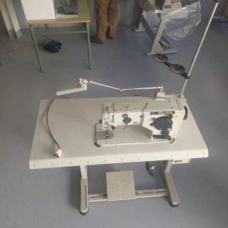 Máquina de coser GLOBAL