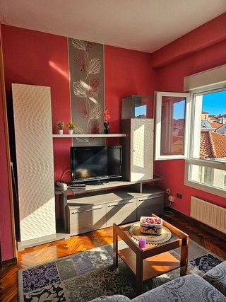 Estudio en alquiler en Milán - Pumarín - Teatinos en Oviedo