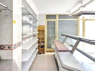 Local comercial en venta en Polígono Cartuja – La Paz en Granada
