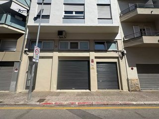 Local comercial en venta en Eixample Sud – Migdia en Girona