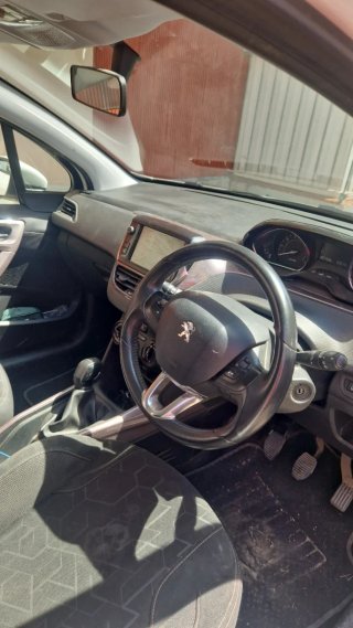 Peugeot 2008 2015