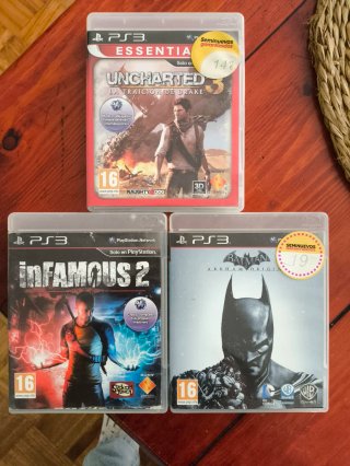 Playstation 3 Roja + Lote Juegos y dos mandos