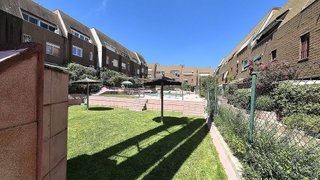 Casa adosada en alquiler en Zona Norte en Pozuelo de Alarcón