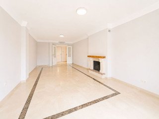 Piso en alquiler en Los Monteros - Bahía de Marbella en Marbella