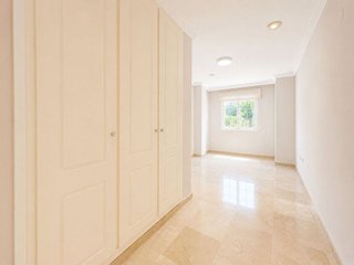 Piso en alquiler en Los Monteros - Bahía de Marbella en Marbella